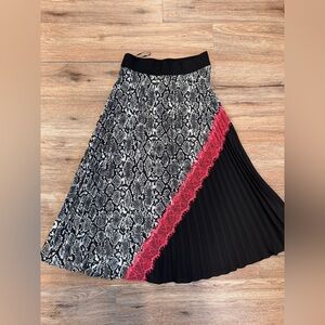 DKNY Snake Print Pleated Midi Skirt with Red Lace Trim Skirt, NWOT XS